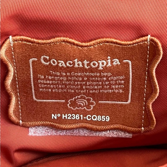 💰SOLD - CQ859 - Coachtopia Loop Puffy Wavy Dinky Bag - Picture 10 of 14